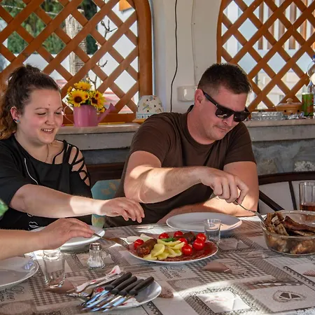 Nosztalgia Nyaralohaz Vakantiehuis Szigliget
