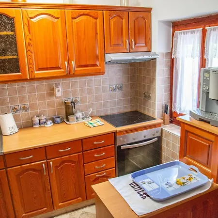 Holiday home Nosztalgia Nyaralohaz Szigliget