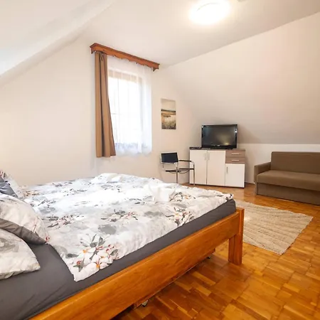 Nosztalgia Nyaralohaz Prázdninový dům *