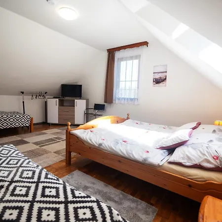 Nosztalgia Nyaralohaz Ferienhaus