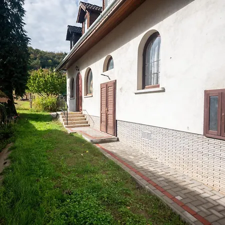 Nosztalgia Nyaralohaz Prázdninový dům