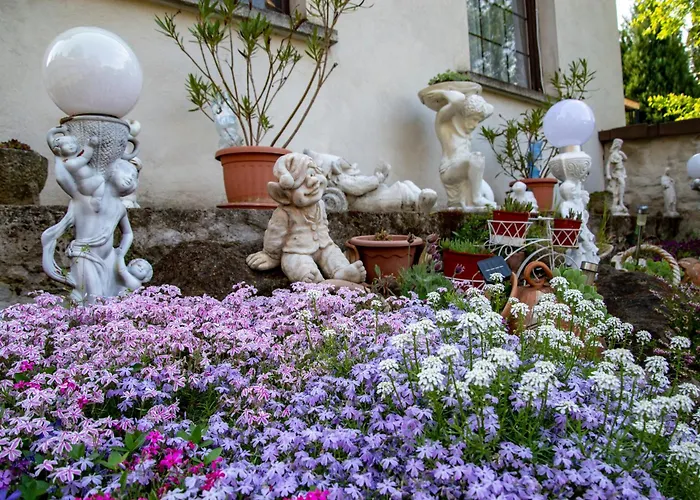 Nosztalgia Nyaralohaz *