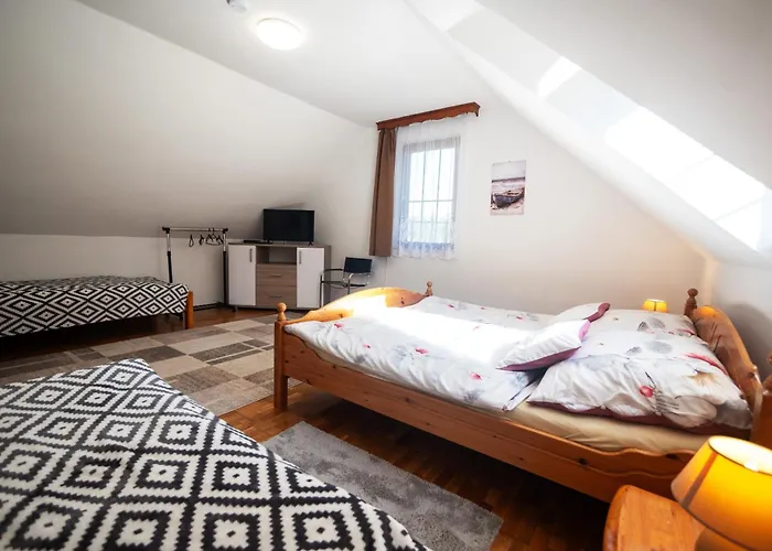 Nosztalgia Nyaralohaz בית נופש