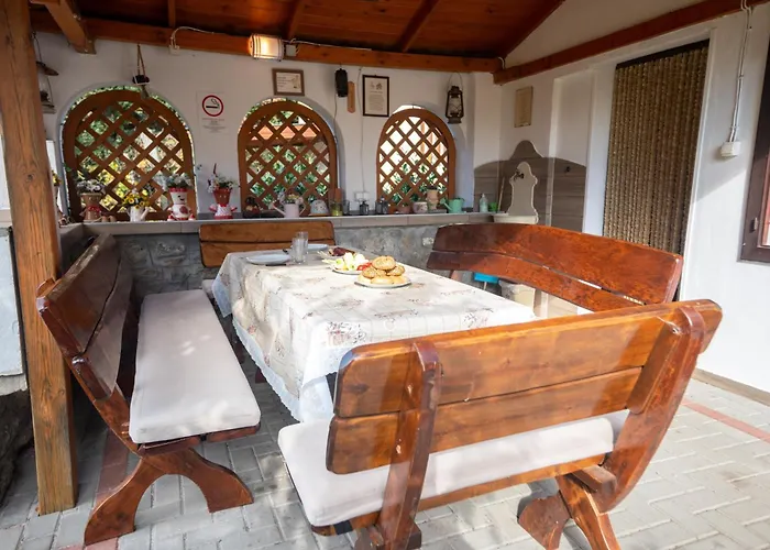 Nosztalgia Nyaralohaz *